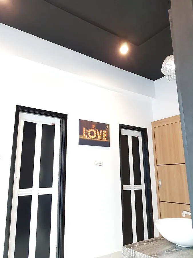 Capsule hotel Jk Capsule Hostel Kota Kinabalu